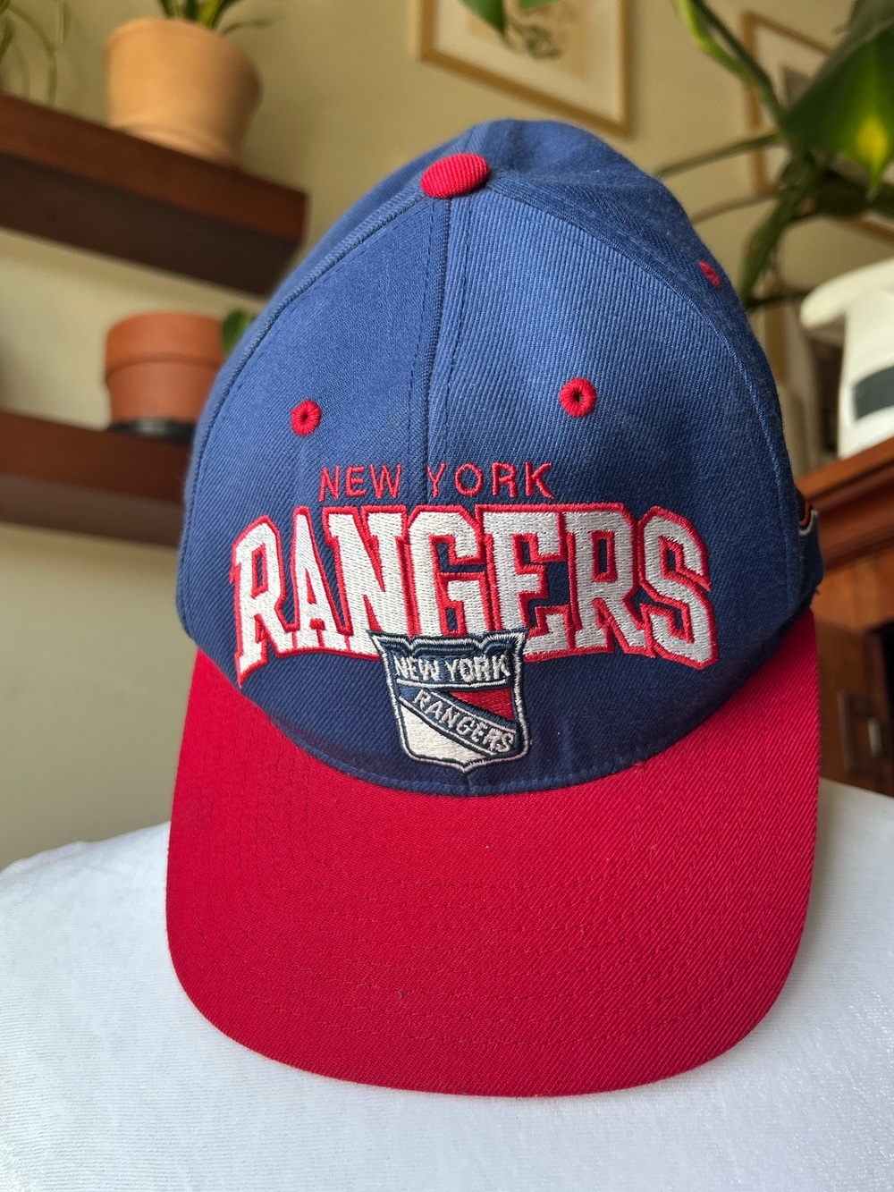 Vintage NHL New York Rangers Mitchell & Ness SnapBack